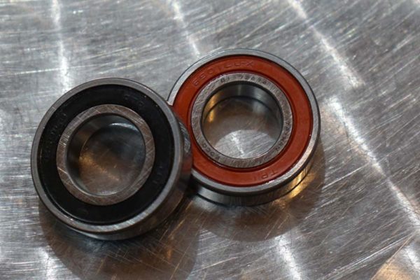edco-hub-bearings-seals01