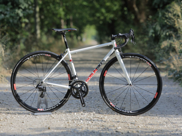 goblin-bikes_gbsp02_french-tange-steel-rim-brake-sportive-road-bike_complete