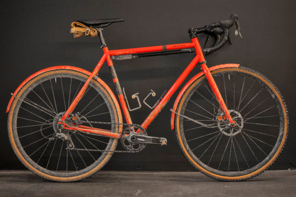 twin-six_standard-rando_steel-do-it-all-dic-brake-gravel-cyclocross-adventure-road-bike_complete_b