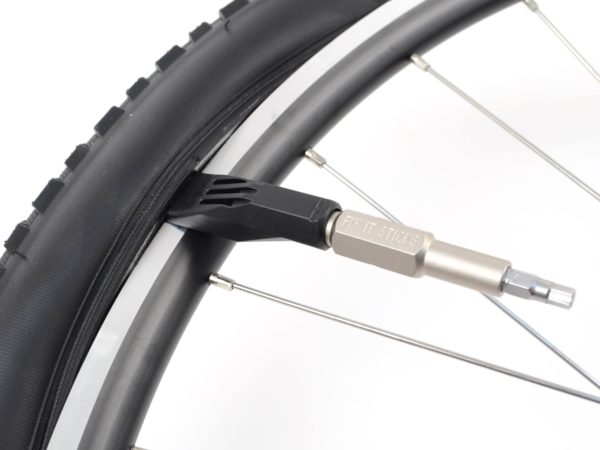 fix-it-sticks-replaceable-edition-tire-lever-2