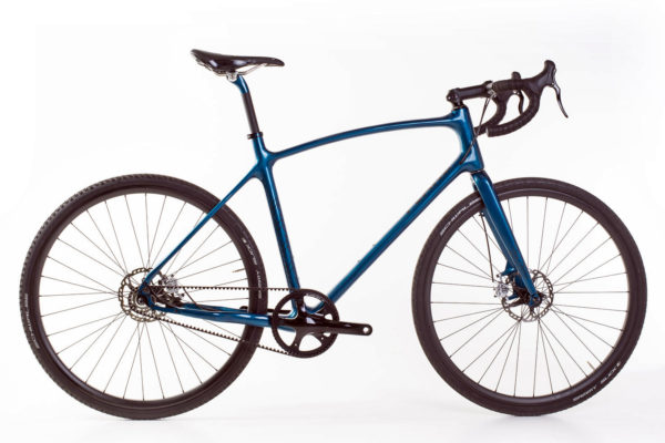 plane-frameworks_custom-geometry-carbon-monicoque-all-road-gravel-bike_blue-complete