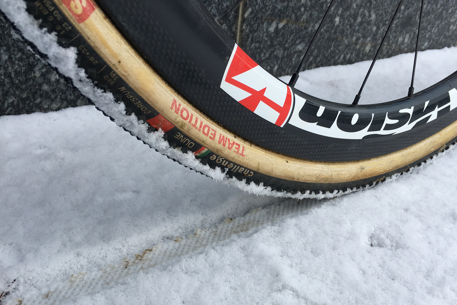 Featured image for the article The Wyman Method of setting proper cyclocross race tire pressure – Part 1
