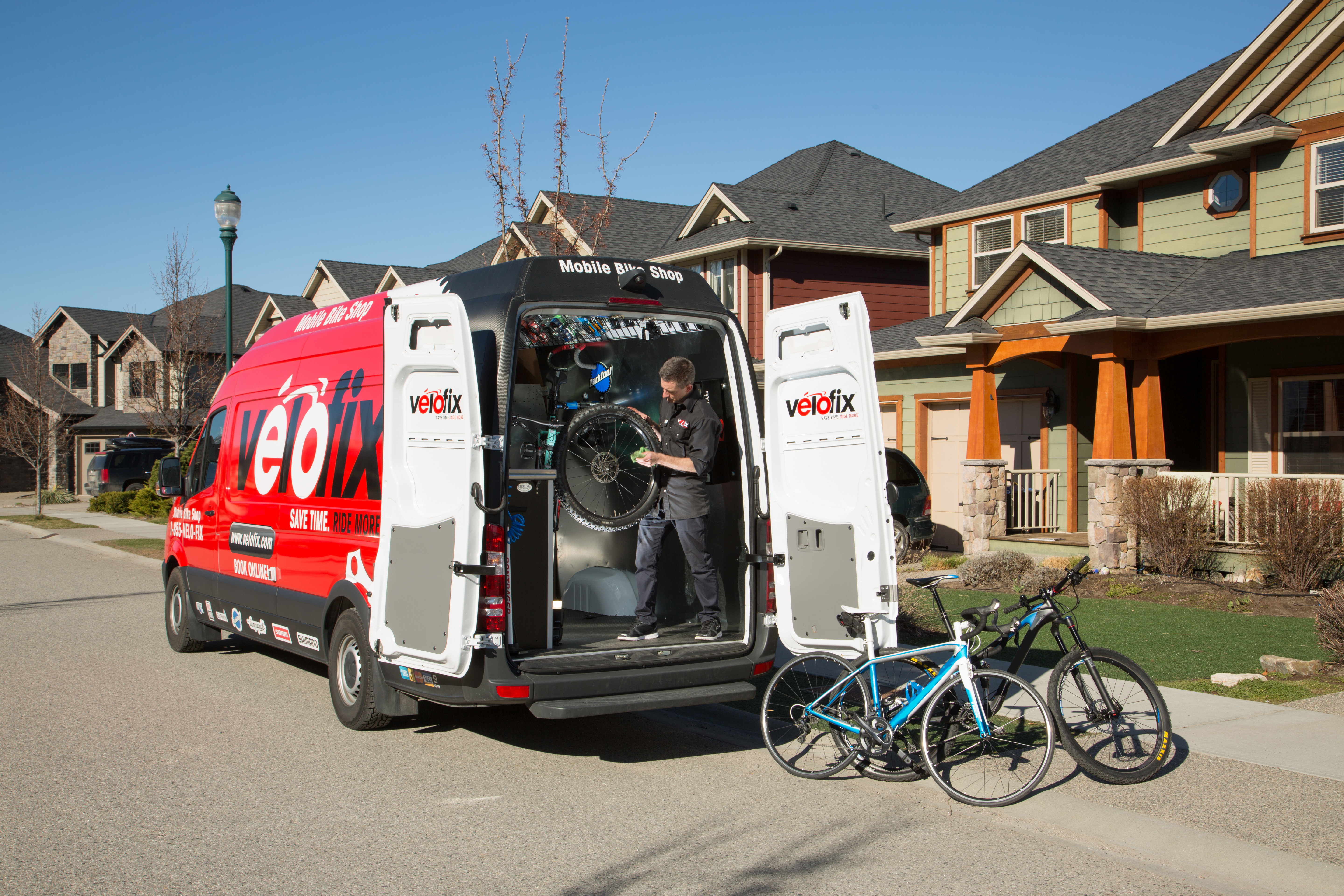 Mobile Bike Shop battles: VeloFix DIRECT picks up Eddy Merckx, Beeline delivers Competitive Cyclist