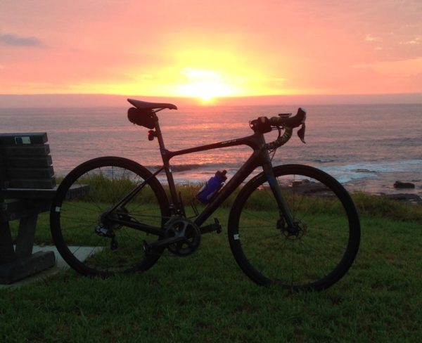 bikerumor pic of the day sunrise Port Kembla MM beach NSW Australia. The bike is a Giant Defy