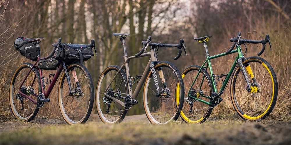 BFS2017: Rondo Ruut – adjustable geometry fat gravel bikes from EU upstart in carbon, alloy & steel