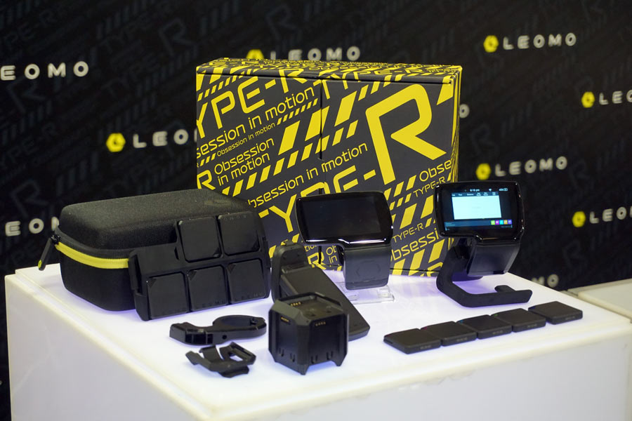 LEOMO Type-R cycling motion tracking hardware and analysis for cyclists