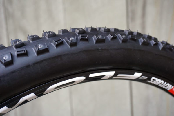 maxxis matterhorn studded winter mountain bike tire