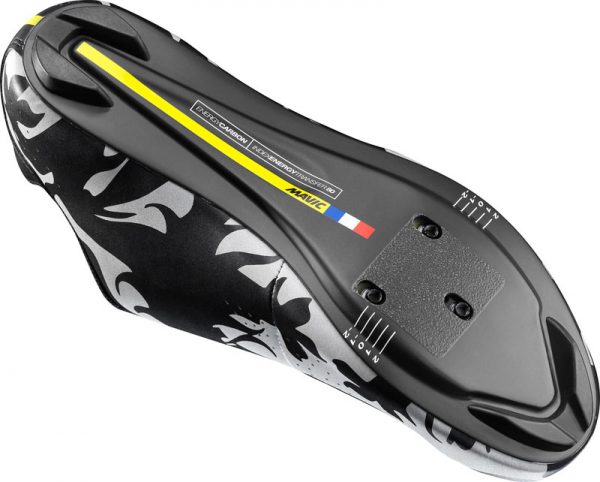 Limited Edition Mavic Cosmic Pro road cycling shoe with Belgian Lion print for spring classics races