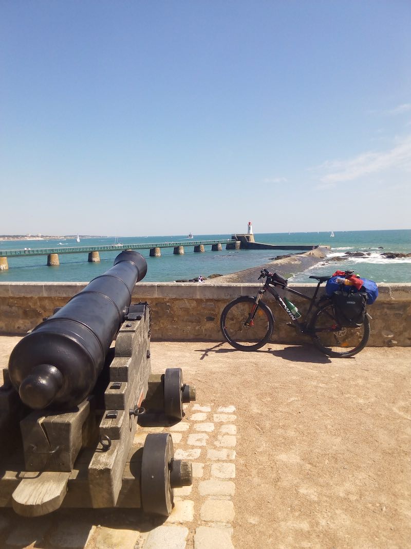 bikerumor pic of the day Les Sables d'Olonne, france