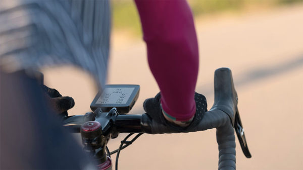 hammerhead karoo gps cycling computer with live route tracking and creation