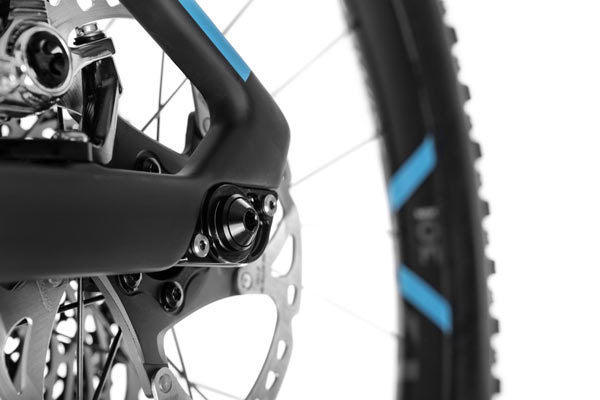 2018 Mondraker Foxy Carbon 150mm travel lightweight enduro mountain bike details