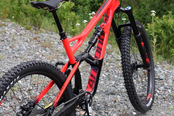 zeewier Redding rok Review: The 2018 Cannondale Jekyll switches from a well-mannered climber to  a downhill bruiser - Bikerumor