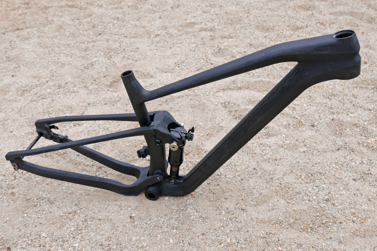 Kross Earth prototype carbon 29er 100mm full-suspension XC XCO cross-country race mountain bike Made in Europe frame