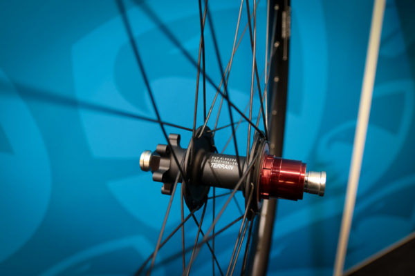 American Classic 3430 bulks up on Wide Lightning design, plus new Carbon 50 Disc Clinchers, more