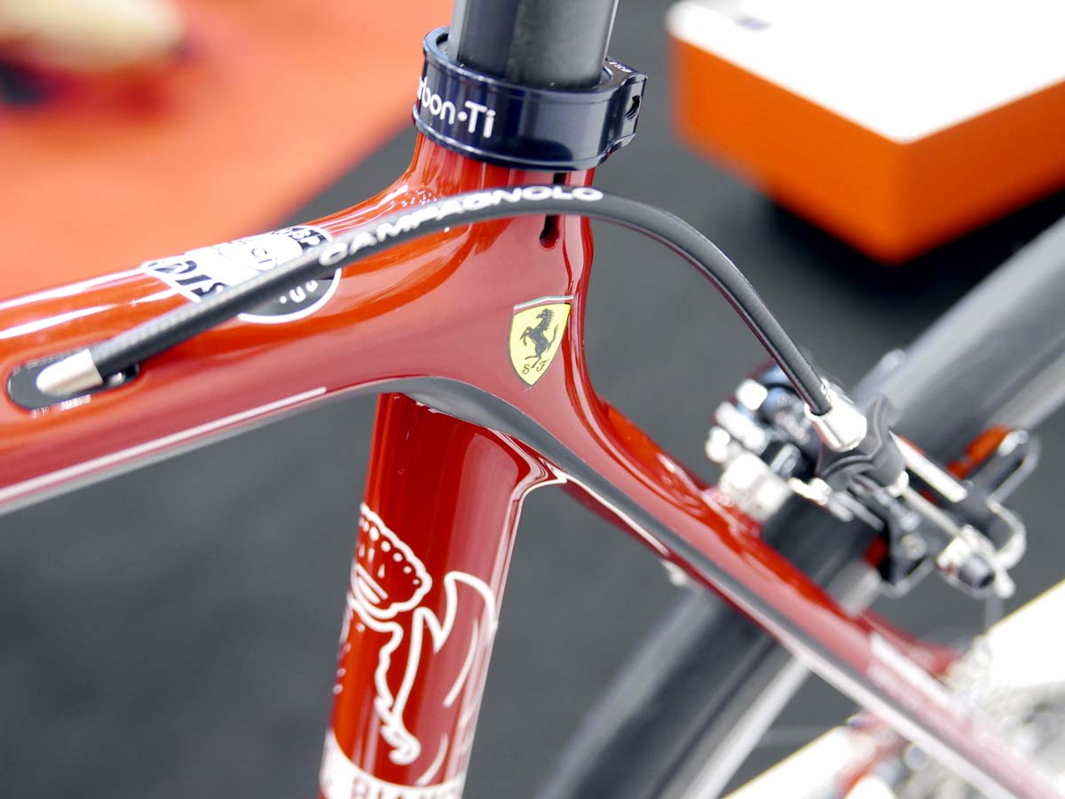 Bianchi for Scuderia Ferrari SF01 lightweight carbon premium luxury Specialissima road race bike UCI approved