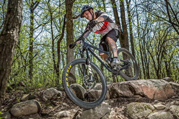 Heller Barghest 130mm 275+ carbon full-suspension enduro trail all-mountain bike rock drop