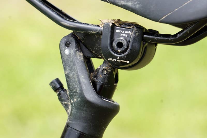 specialized wu post dropper seatpost tilts the saddle angle as it drops to help get the rear of the seat out of the way