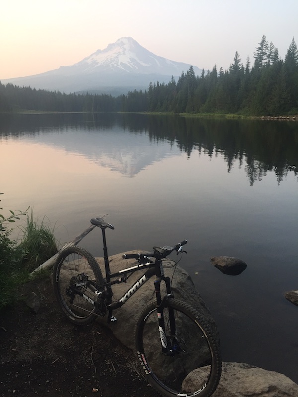 bikerumor pic of the day, trillium lake, oregon.