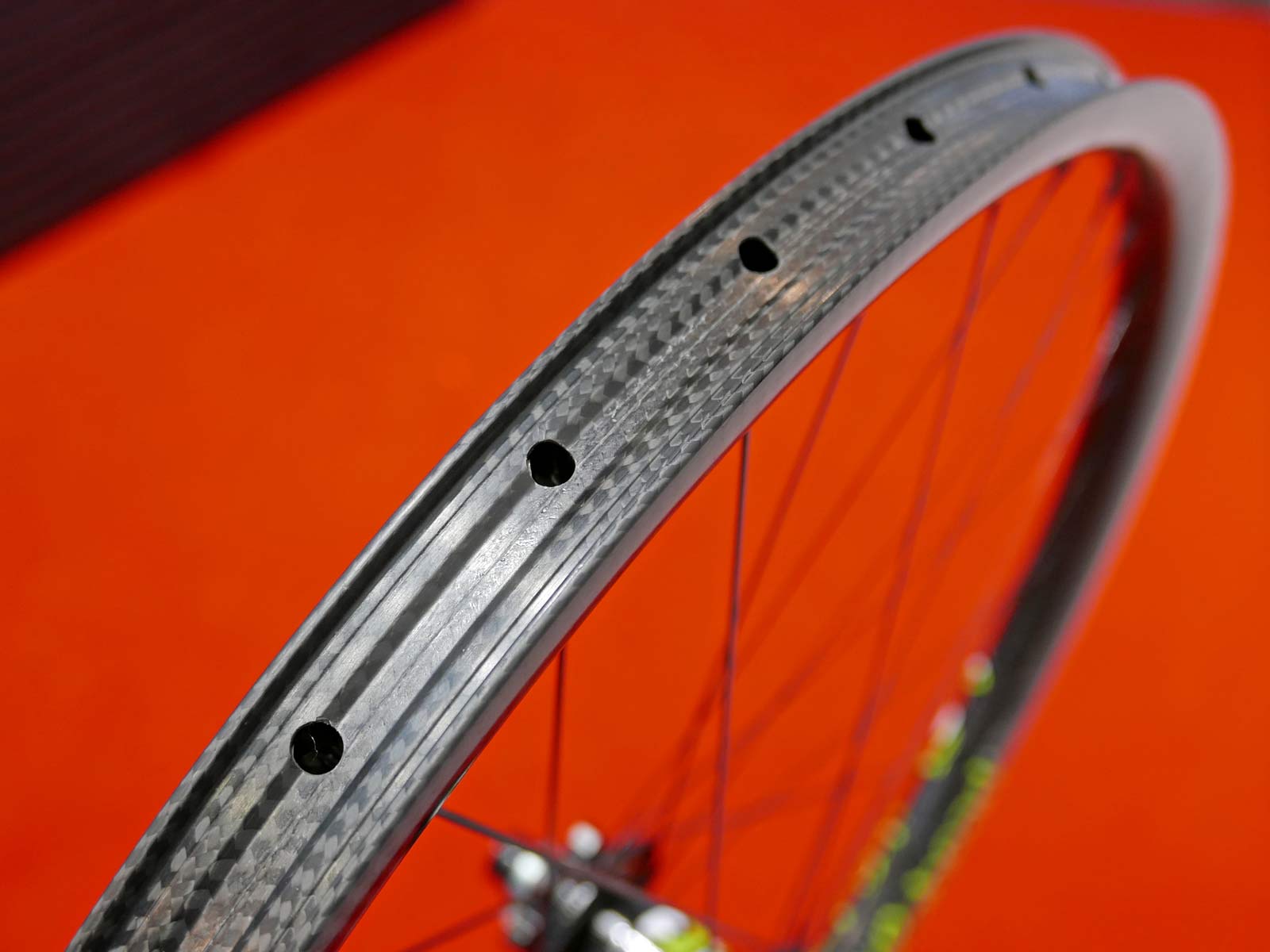 EB17: Bike Ahead rolls light & wide XC wheels, uber e-bike wheels, plus more posts & bars