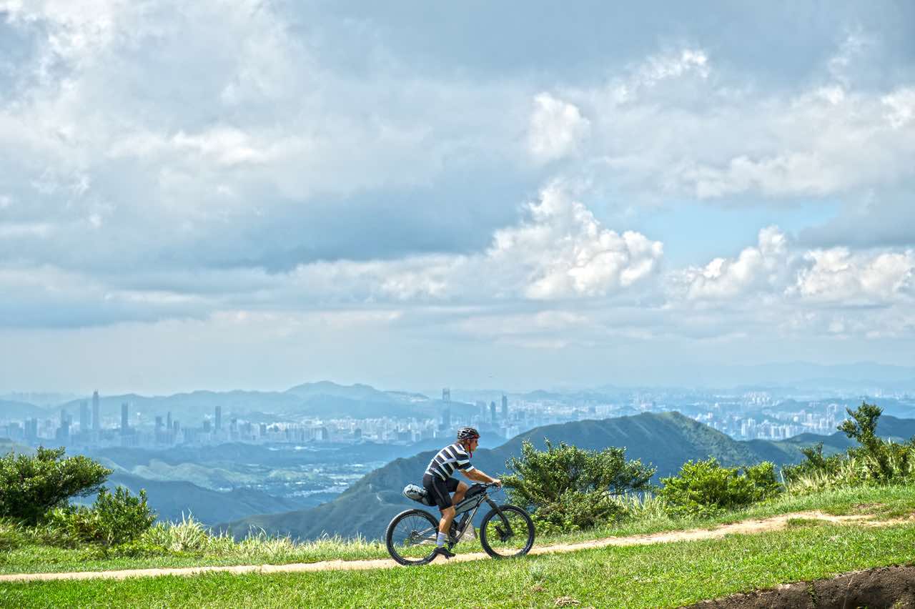 bikerumor pic of the day the highest peak in Hong Kong ( Tai Mo Shan ).