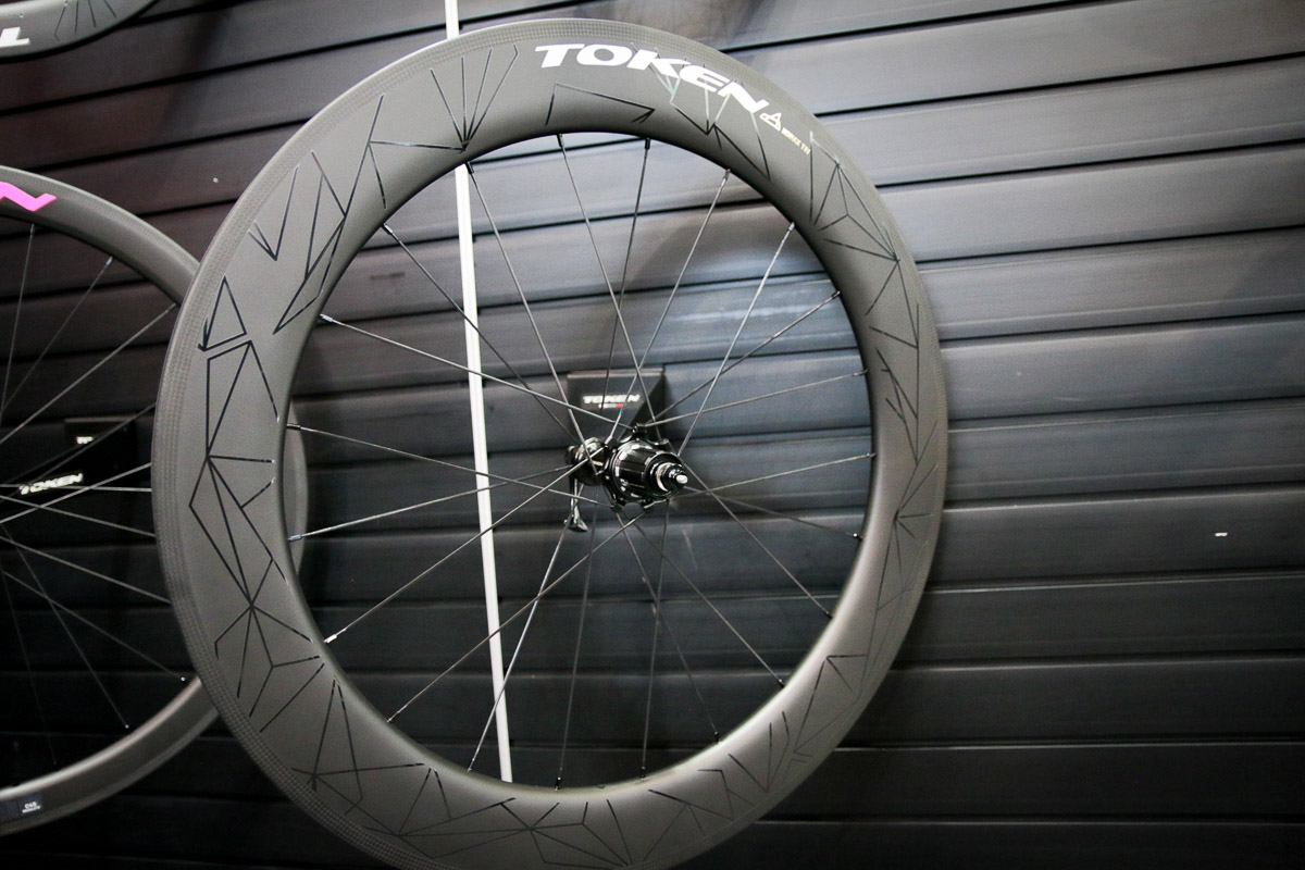 EB17: Token Zenith builds a better wheel with fewer pieces, Roubx tames the gravel, more