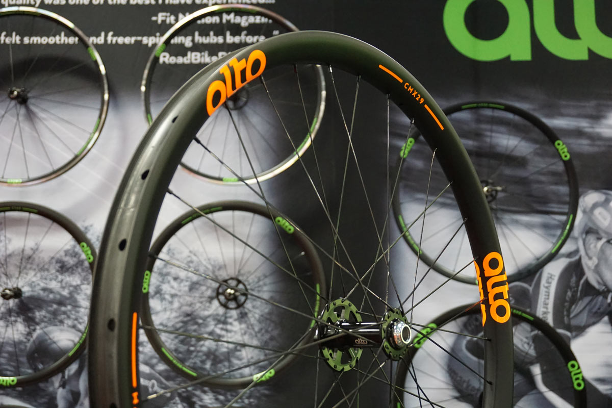 2018 Alto Cycling carbon mountain bike wheels get wider rims with hookless bead walls