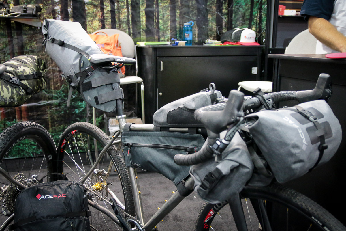 goedkeuren klep Gedragen IB17: AcePac packs way more than just bags with bikepacking tent, sleeping  bags, stoves, & more - Bikerumor