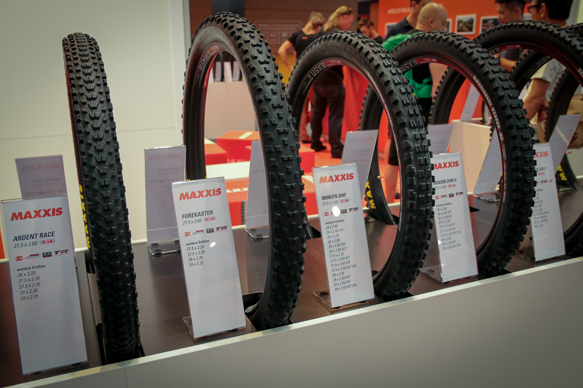 Maxxis adds more skinwall tubeless 29er DH and 2.6