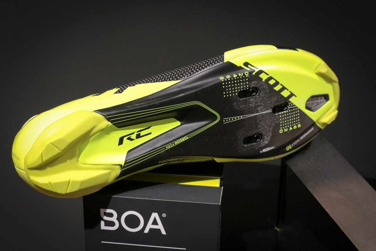Scott Zero Loss cycling shoes use Carbitex so you don't lose any power