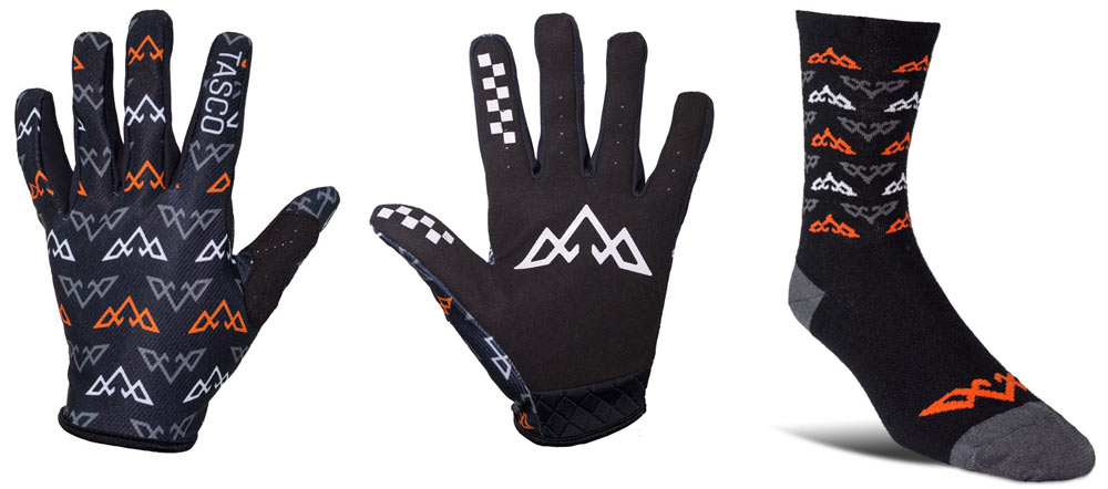 Tasco MTB Dawn Patrol winter insulated thin mountain bike gloves with matching merino wool socks