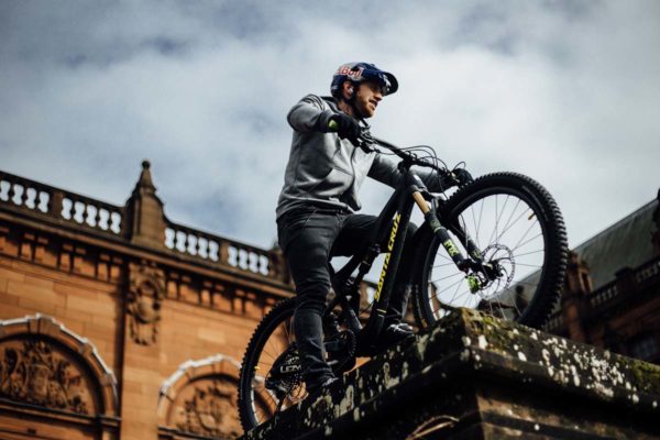 Endura One Clan Collection, Danny MacAskill action shot