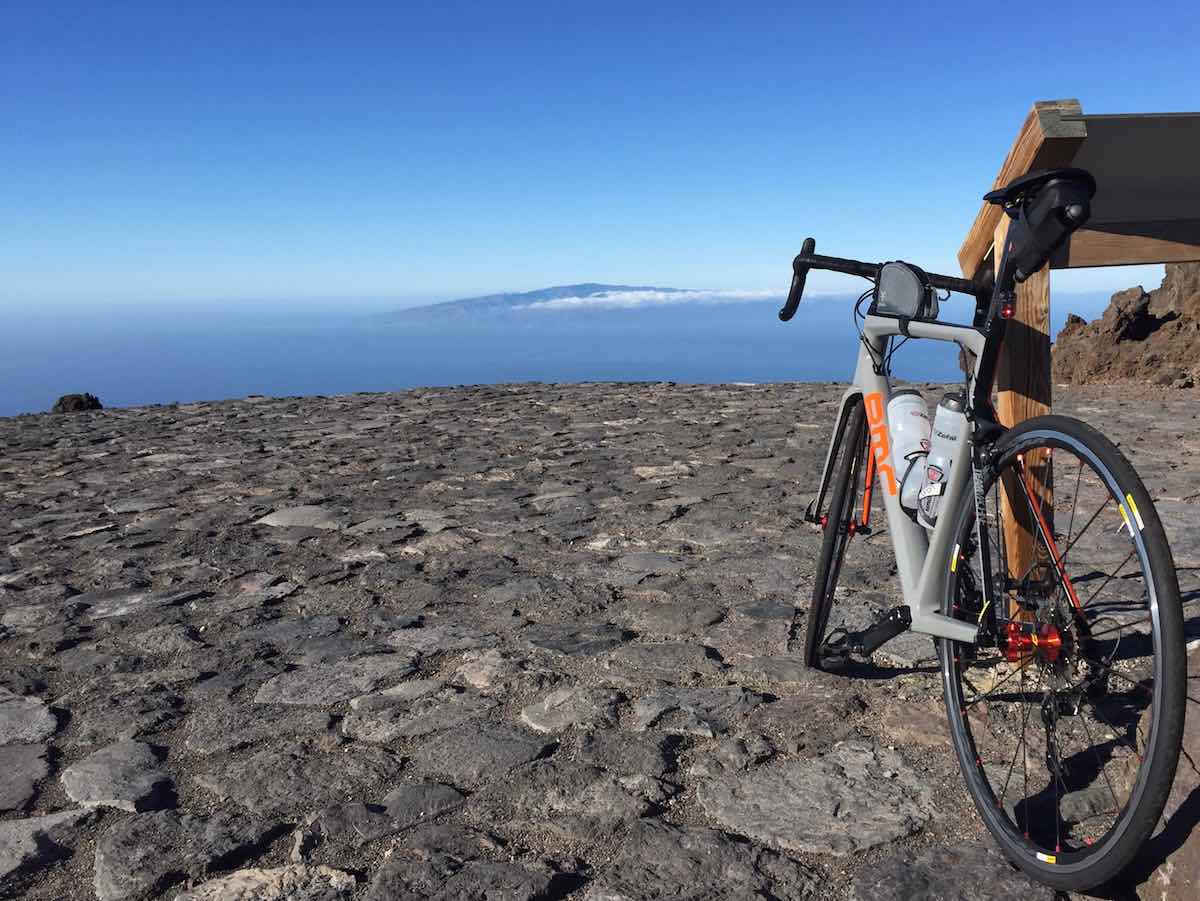 bikerumor pic of the day, Cycling in Mount Teide, Canary Islands, Spain.