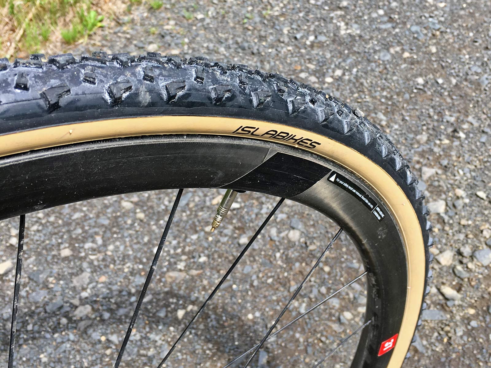Review: Islabikes Greim Pro tubeless cyclocross tires grip everything