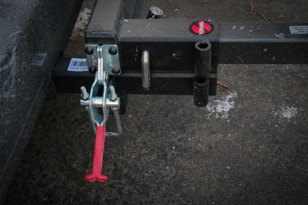 Hitch Swings Pt. 1 Kuat Pivot adapts 2" bike racks to swing freely