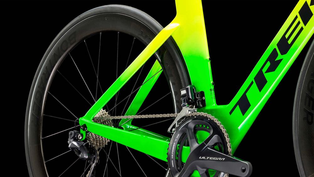 2018 trek project one full fade and breakaway two-tone custom paint schemes now available on Speed Concept triathlon and time trial bikes