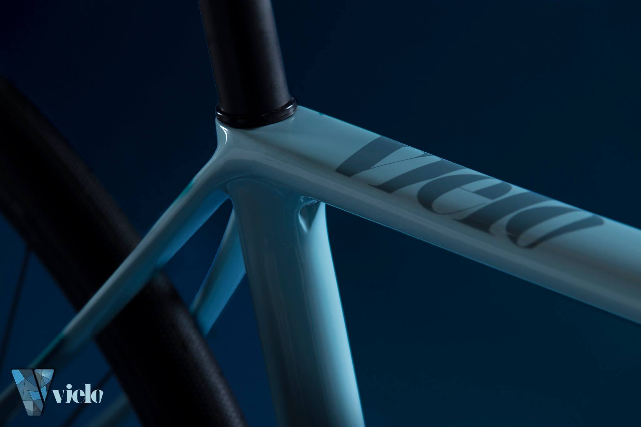 Vielo launches with V+1 all road bike tuned for riding on & off British roads
