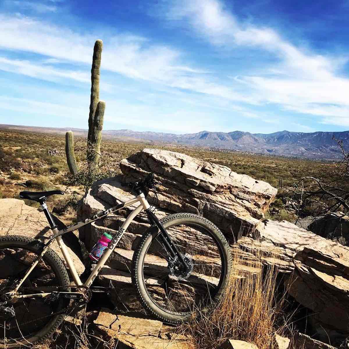 bikerumor pic of the day honeybee trail in Oro Valley, Arizona.