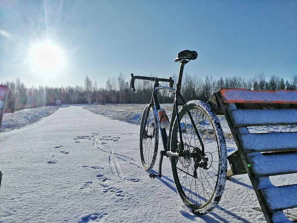bikerumor pic of the day cycling in riga, latvia.