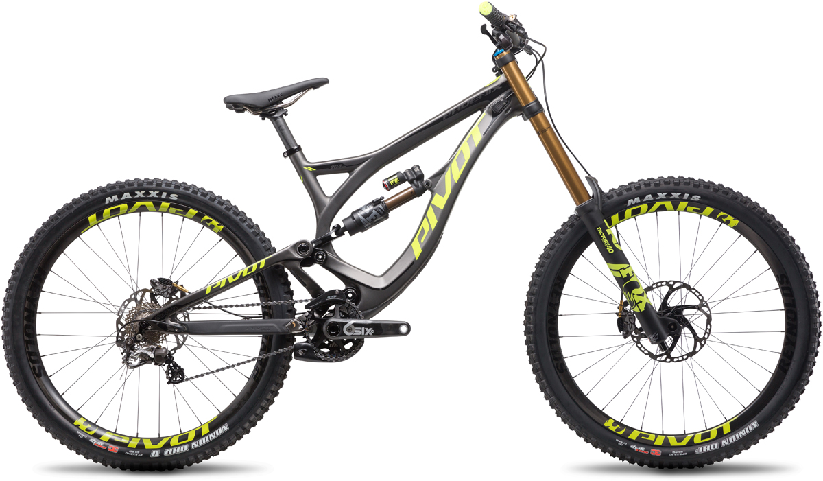 Pivot Phoenix Carbon DH bike continues into 2018 with two new colors