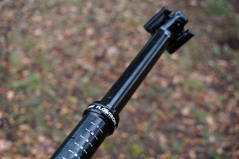 2018 FSA Flowtron dropper seatpost lets you become strong with the lever force Bikerumor