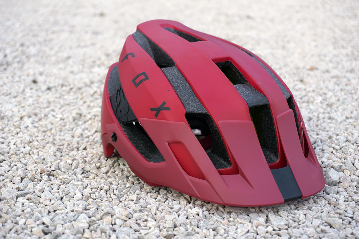 all new 2018 fox racing flux enduro mountain bike helmet gets MIPS and other standout safety and comfort features
