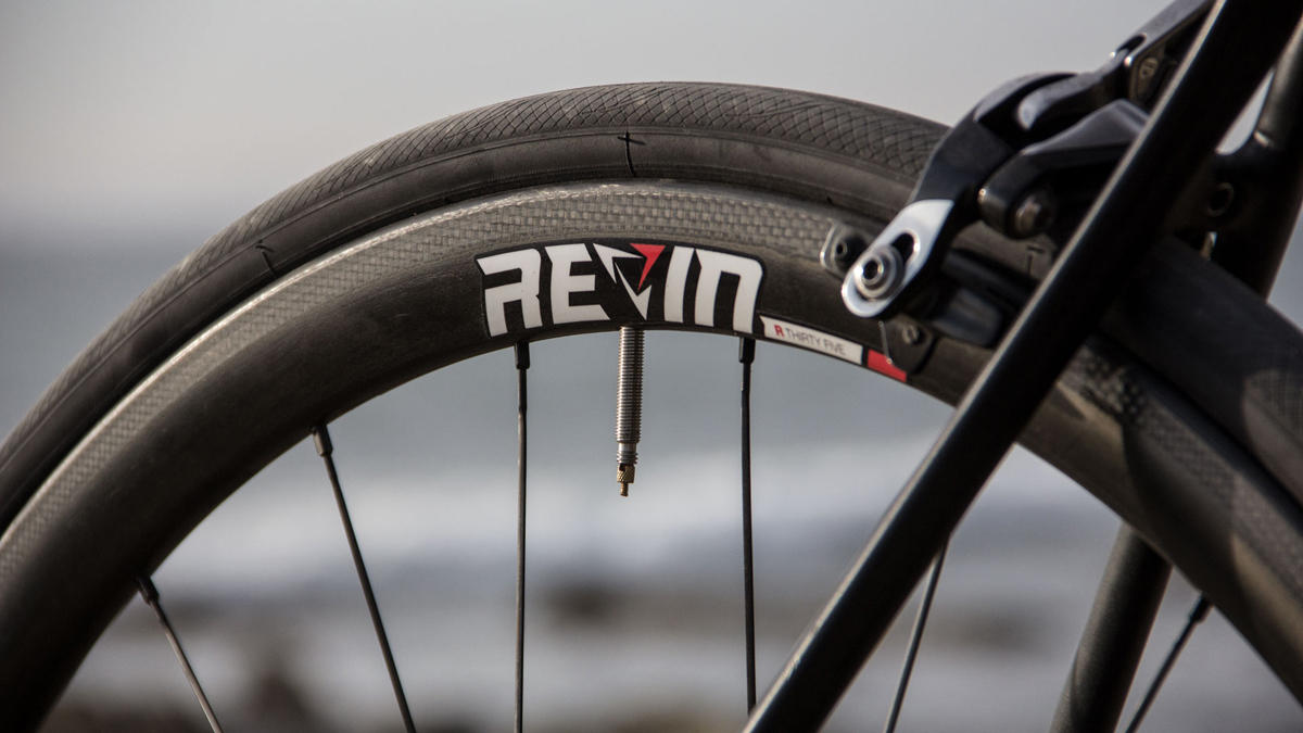 Revin rolls out carbon MTB & Road wheels first for new premium component line up