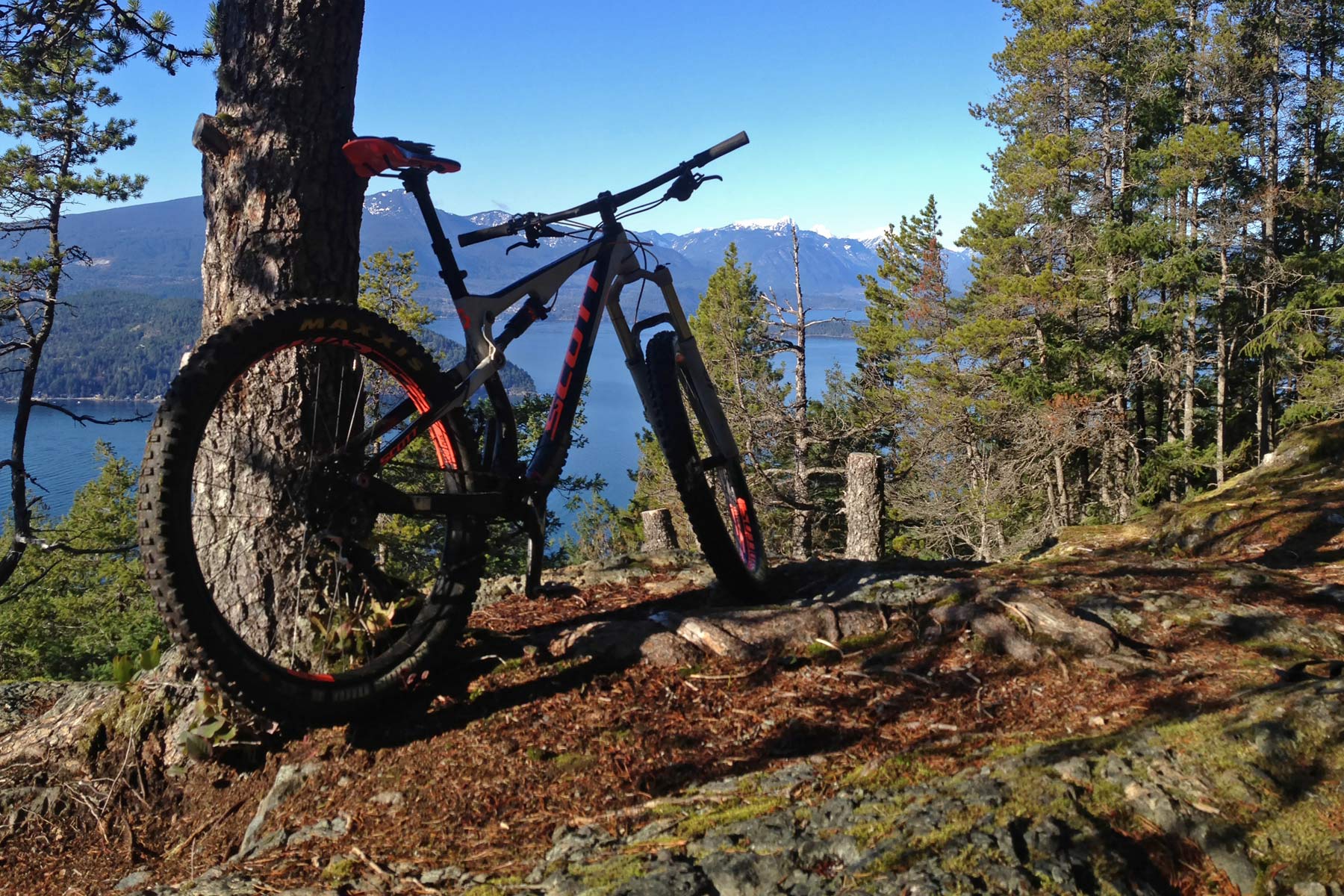 Bikerumor Pic Of The Day: British Columbia trails overlooking Horseshoe Bay
