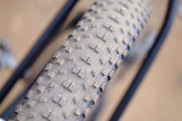 bike tire fitting