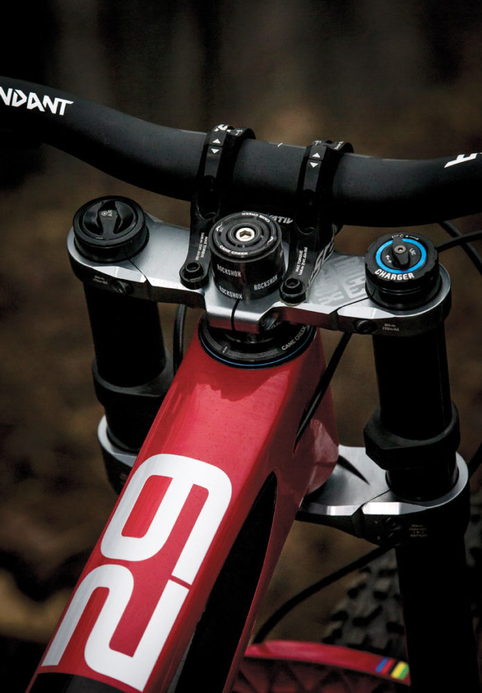 rockshox boxxer debonair. 27.5 インチのタイヤ。 セレクトシリーズ