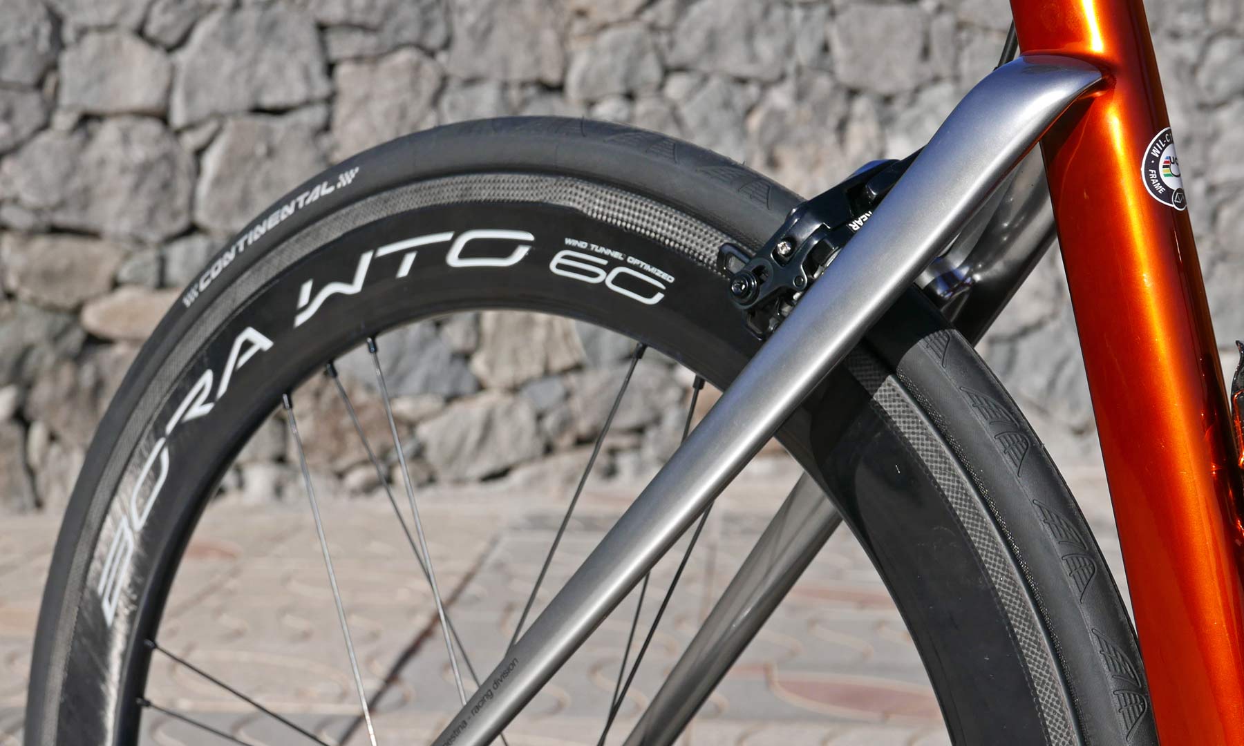 Campagnolo Bora WTO carbon tubeless aerodynamic wind tunnel optimized aero wheels Bora 60 WTO Wilier rear wheel