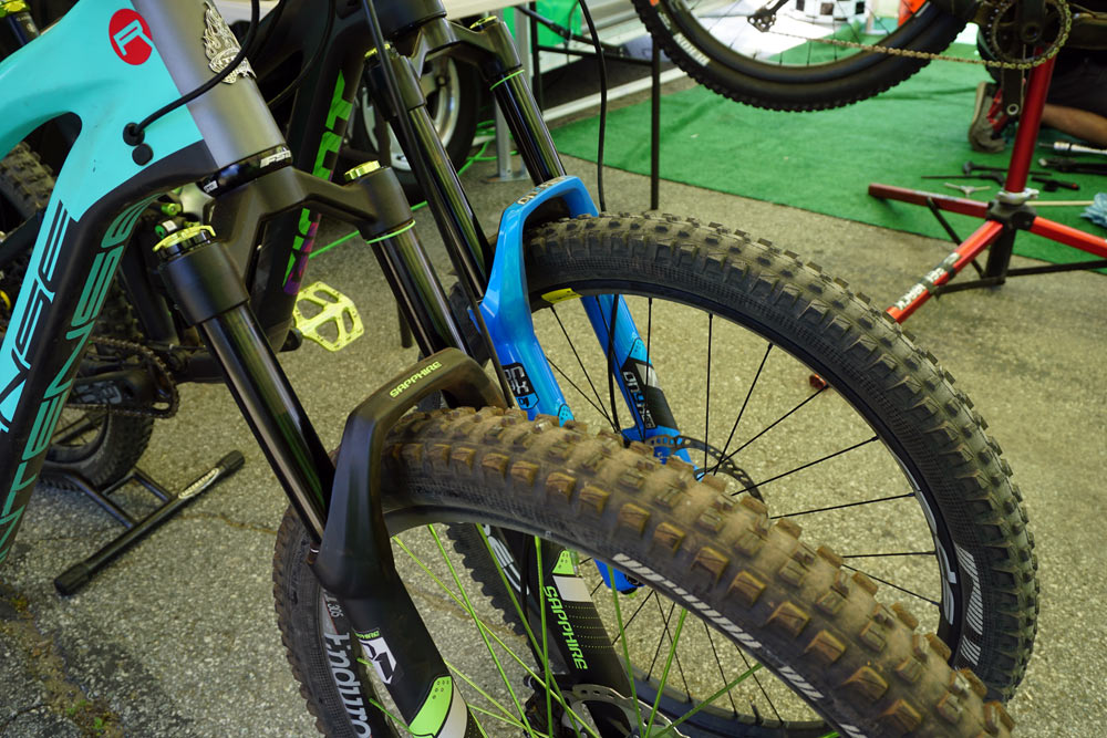 DVO Sapphire 34 gets larger stanchions to increase stiffness for trail riding and other forks get more offset options