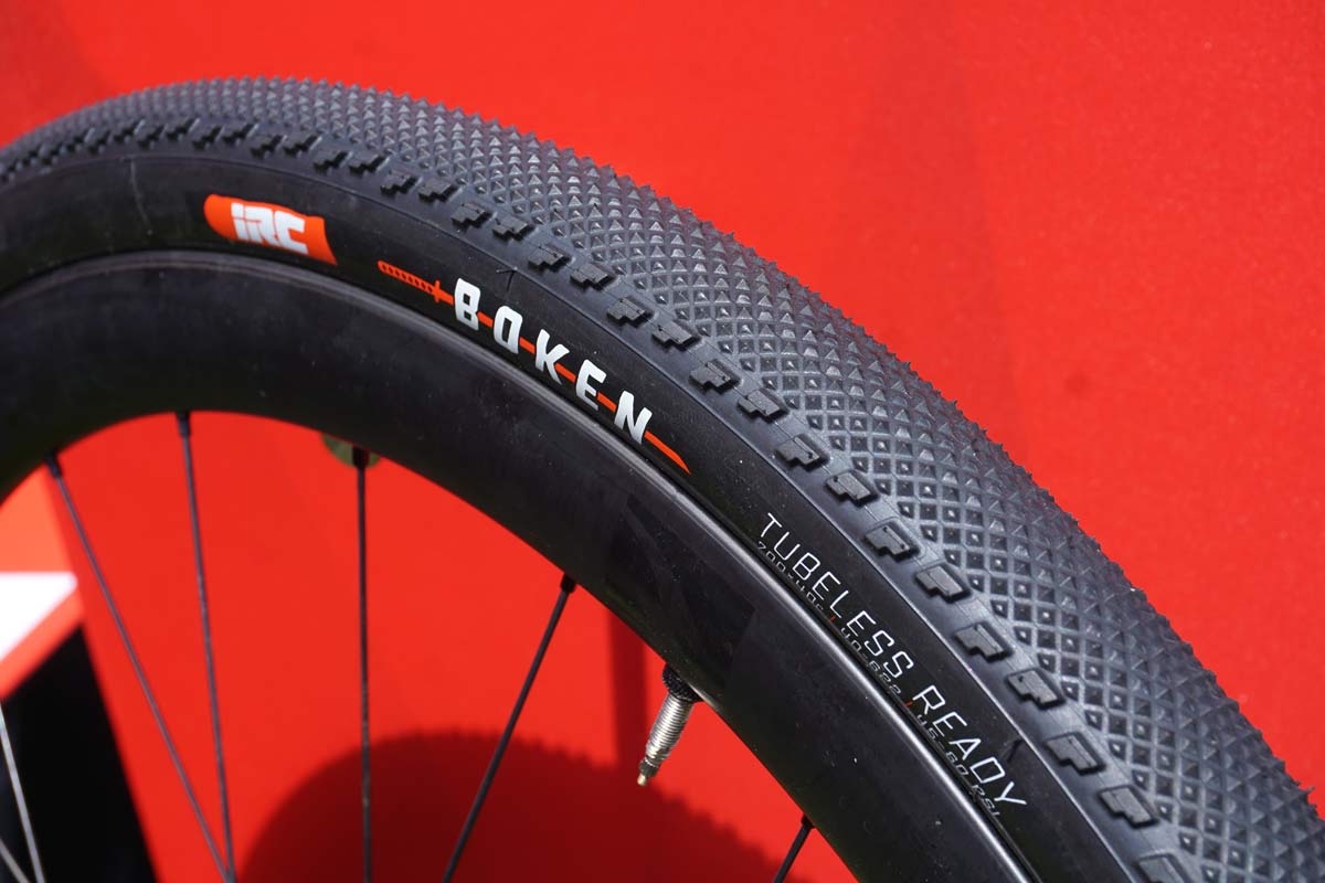 IRC boken tubeless ready gravel road bike race tires with file tread