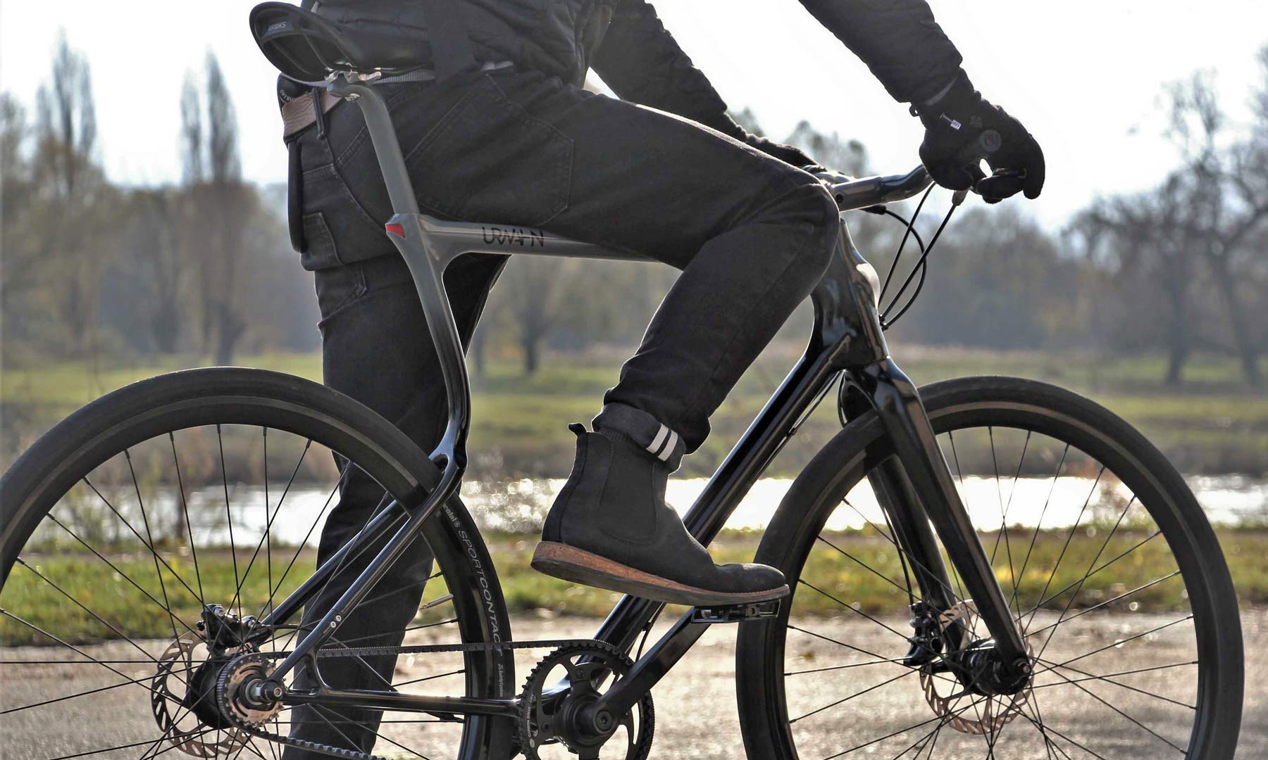 Urwahn offering limited edition preorders of unique no-seattube commuter bike