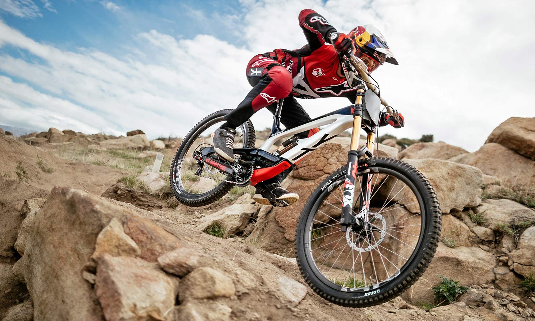 YT reups Aaron Gwin’s World Cup-winning carbon Tues DH bike